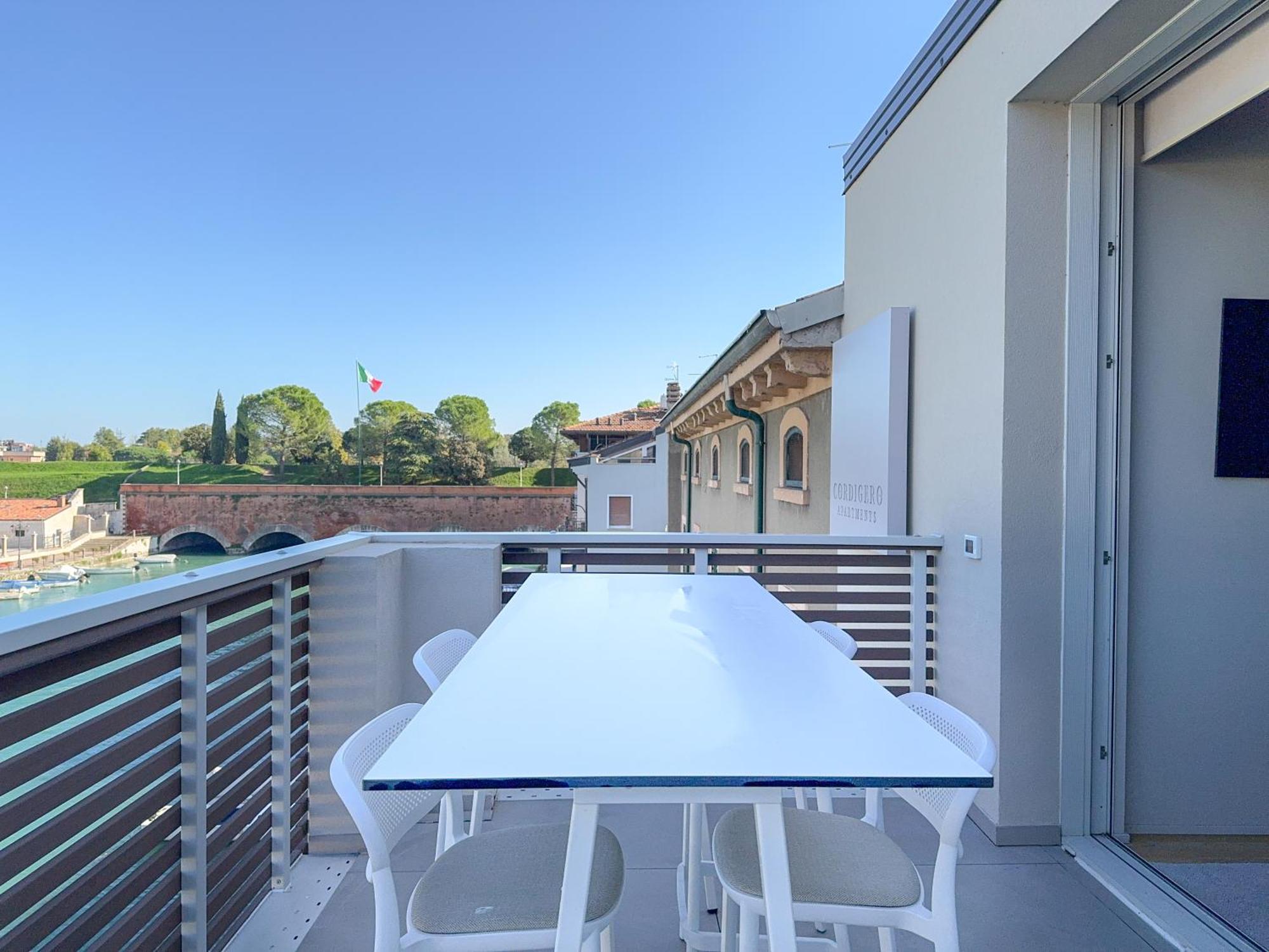 Palazzo Cordigero - Apartments بسكييرا ديل غاردا المظهر الخارجي الصورة