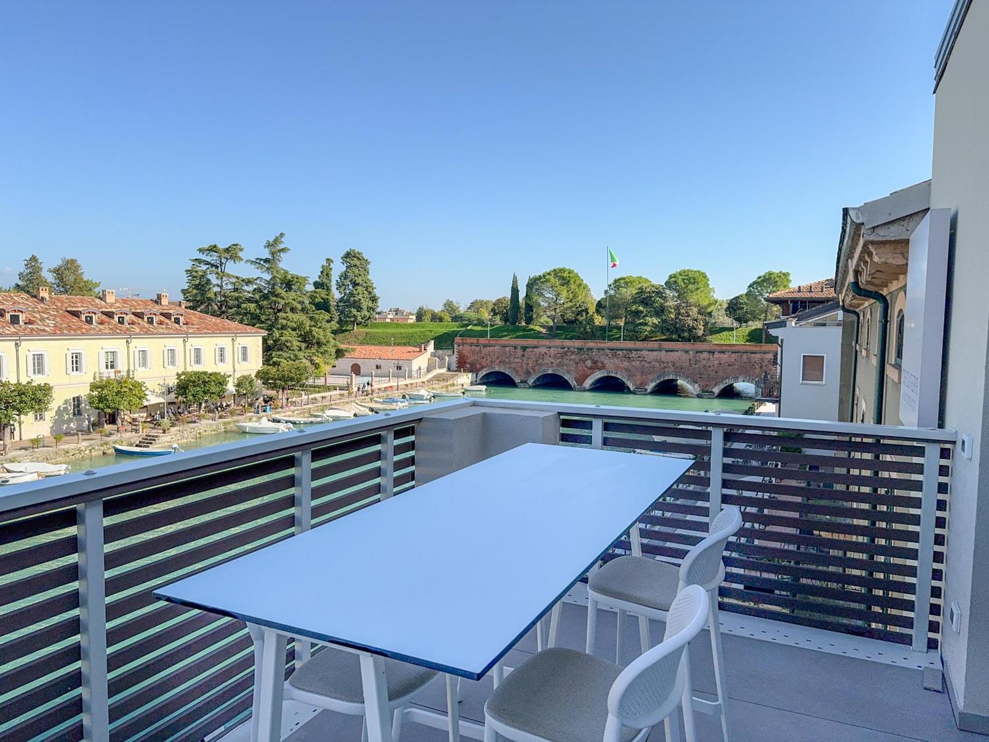 Palazzo Cordigero - Apartments بسكييرا ديل غاردا المظهر الخارجي الصورة
