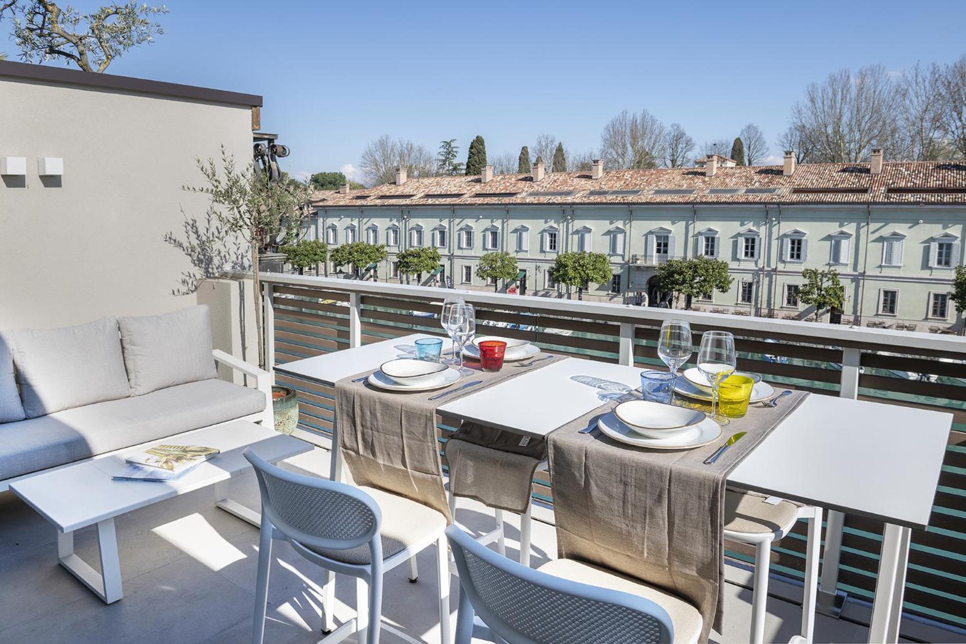 Palazzo Cordigero - Apartments بسكييرا ديل غاردا المظهر الخارجي الصورة