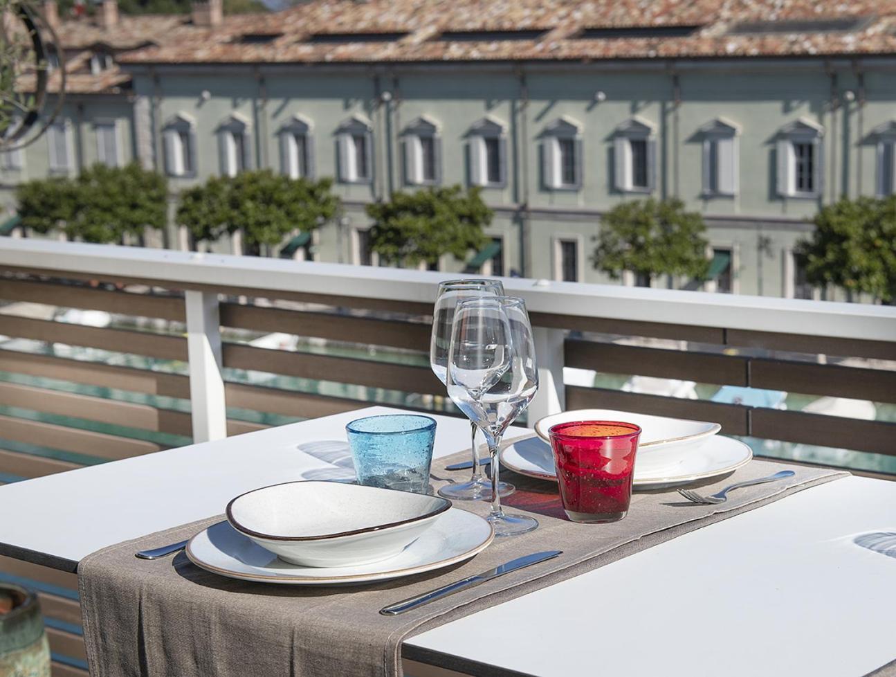 Palazzo Cordigero - Apartments بسكييرا ديل غاردا المظهر الخارجي الصورة